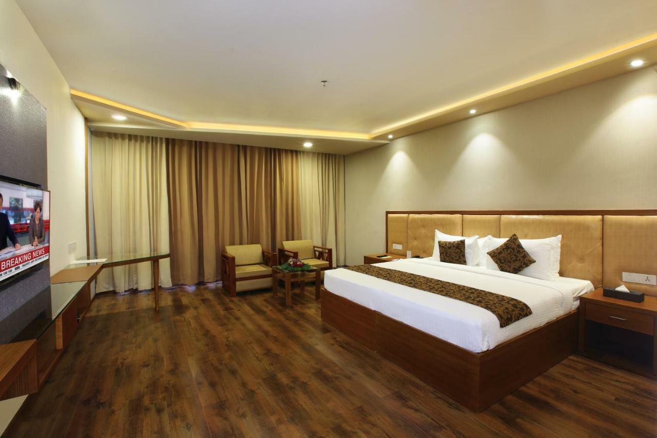 The River Retreat Heritage Ayurvedic Resort Shoranur Eksteriør bilde
