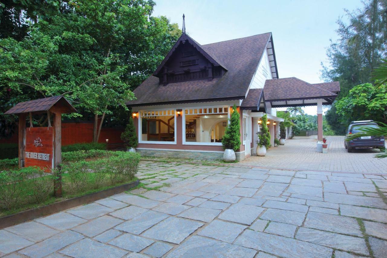 The River Retreat Heritage Ayurvedic Resort Shoranur Eksteriør bilde